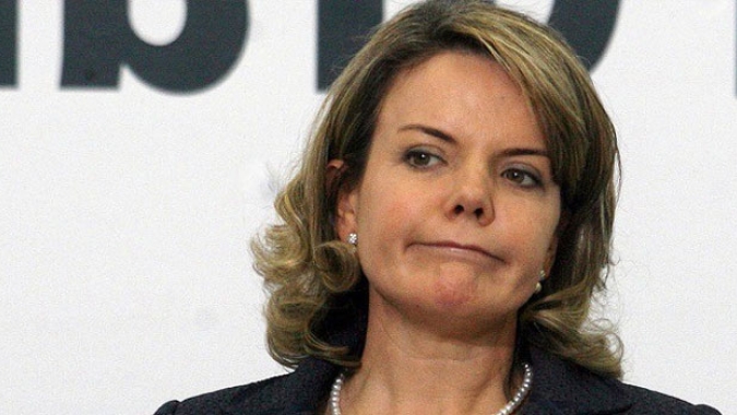 Ciro Nogueira informou que Bolsonaro autorizou processo de transição, diz Gleisi Hoffmann