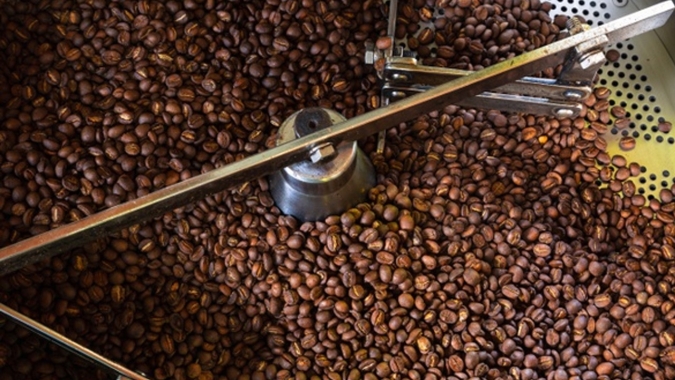 Café: Mercado abre com estabilidade e monitorando condições do tempo no Brasil