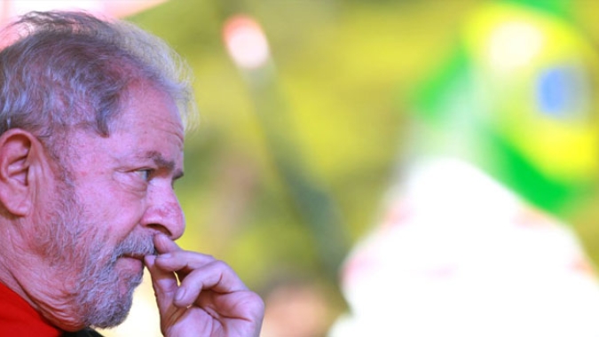 Lula continuará despachando do Alvorada na 4ª feira após pneumonia
