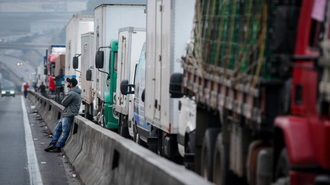 Variação do diesel S10: ANTT publica novos valores dos pisos mínimos de frete