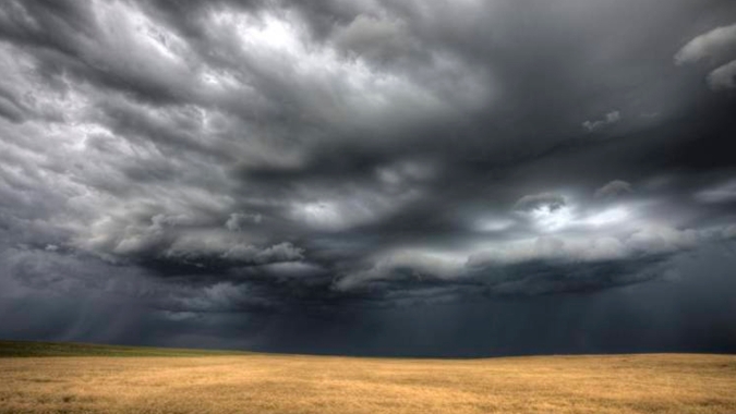 RS pode ter pancadas de chuvas e granizo nesta 2ª; previsão indica chuva para todo o país