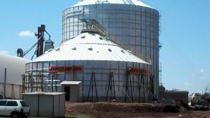 Déficit de armazenagem no Paraná põe produção de grãos em risco