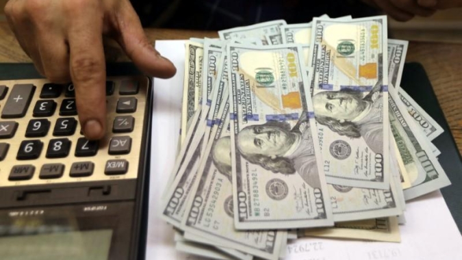 Dólar recua ante real com exterior otimista por transição nos EUA