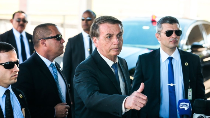 Ataque de Trump ao Irã vai impactar no preço do combustível, afirma Bolsonaro