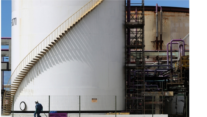 Braskem chega a saltar mais de 20% após Novonor receber proposta por fatia na petroquímica