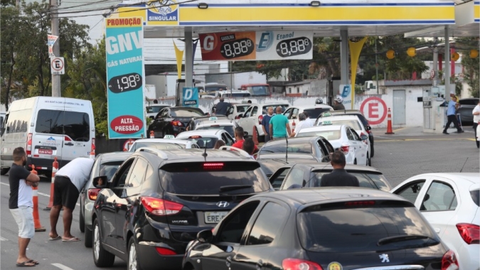 Combustíveis seguirão em queda nos postos após anúncio da Petrobras, diz ValeCard