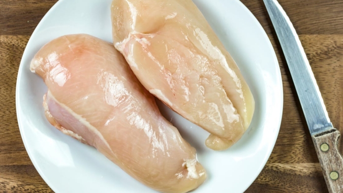 ABPA emite nota sobre suspensão das exportações de frango do MS para o Japão