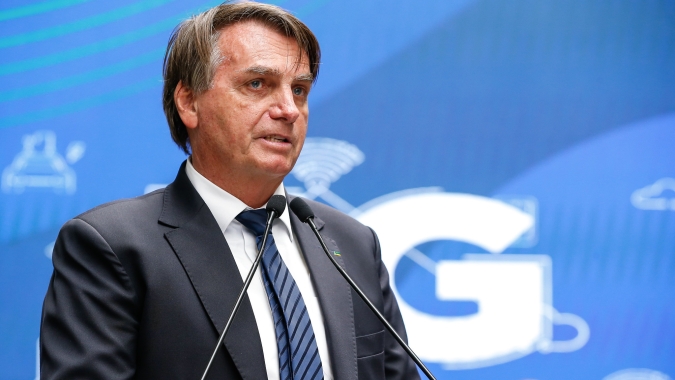 Para não ser como Cuba, Brasil precisa de voto impresso auditável, diz Bolsonaro