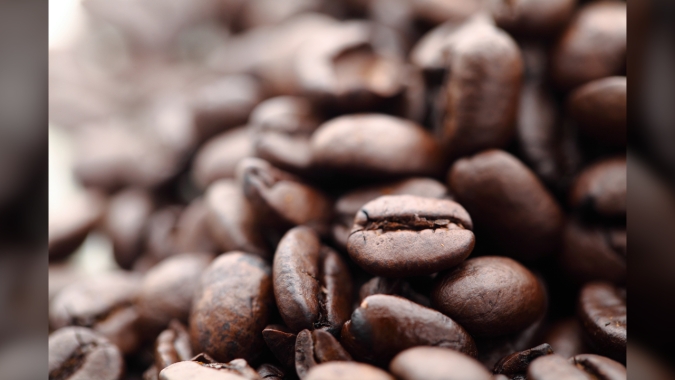Após dias de alta, mercado do café fecha sessão desta 3ª feira (12) em queda