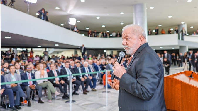 Lula mantém liderança eleitoral e sobe fatia dos que defendem que Bolsonaro desista de candidatura, diz Genial/Quaest