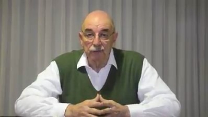 "Chega de assustar as pessoas", diz Osmar Terra. "A mídia  mais aterroriza que ajuda" no combate ao Coronavírus