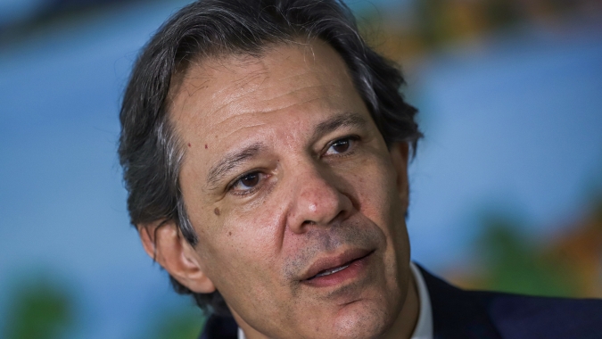 Taxas dos DIs sobem com mercado atento a comentários de Haddad e Motta