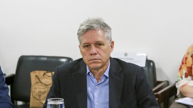Ministro Paulo Teixeira assinará acordo para ampliar o acesso à internet no campo