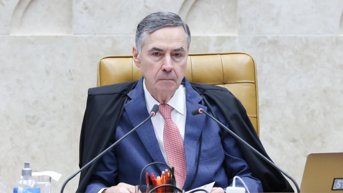 Ministro Luís Roberto Barroso anuncia saída do STF