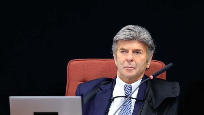 Fux abre divergência e pede nulidade do processo contra Bolsonaro por incompetência de foro do STF