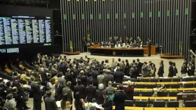 Câmara aprova MP que concede reajuste a servidores do Executivo federal, texto vai ao Senado