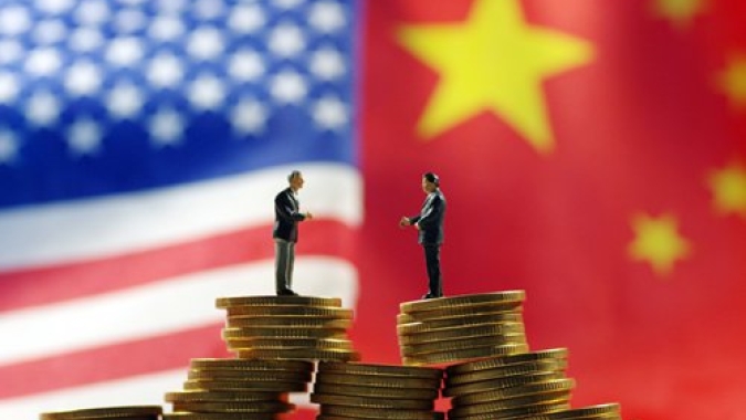 China x EUA: Acordo final vai ser difícil e demorará muito a acontecer, diz economista