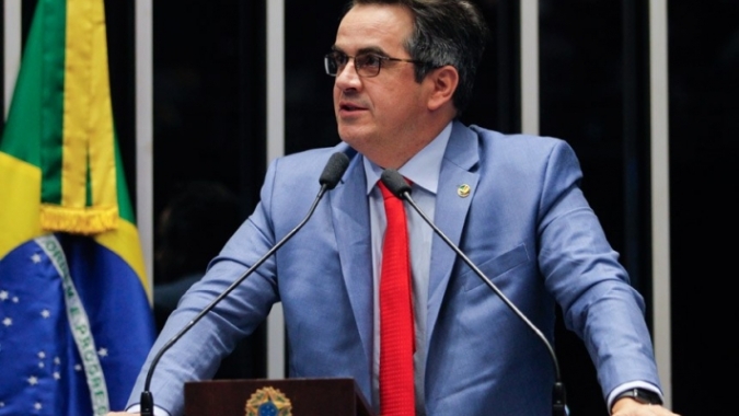 Decreto exonera Ciro Nogueira da Casa Civil