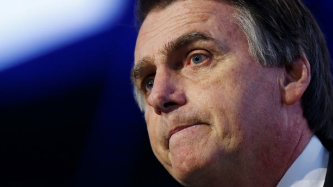 Reuters: Bolsonaro garante reajuste do salário mínimo acima da inflação mesmo com desindexação