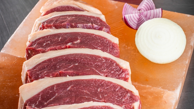 Exportação de carnes do Brasil deve ter recorde em 2021 com impulso chinês, diz Rabobank