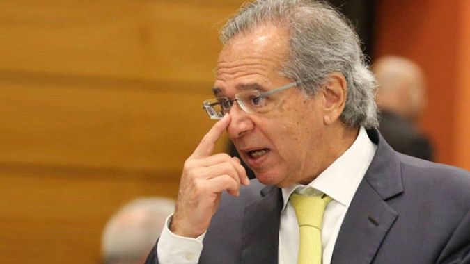 Guedes diz ser simples governo Lula fazer superávit fiscal em 2023, sugerindo fim de desonerações
