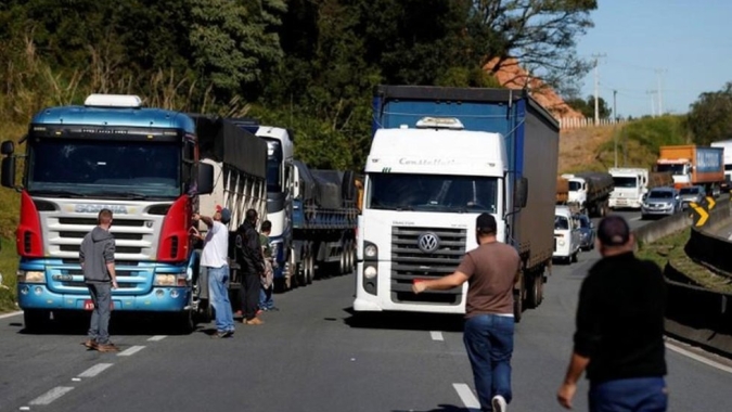 Greve dos caminhoneiros segue marcada para 1º e fevereiro, diz CNTRC; autônomos são contra