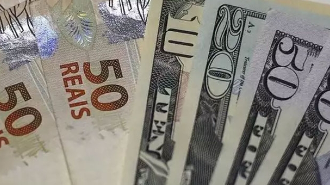 Taxas de juros curtas têm leve alta e longas pequenos recuos com expectativa por arcabouço e decisões de política monetária
