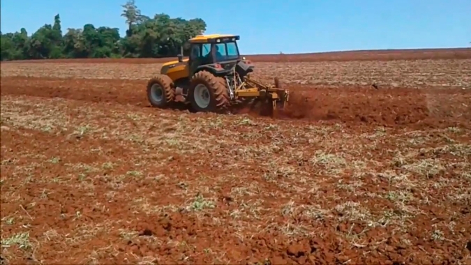 Chuva no Oeste da Bahia faz escorrer o solo valioso