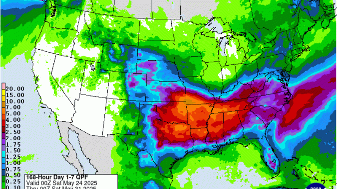 Soja fecha em queda na Bolsa de Chicago nesta 6ª, mas de olho nas chuvas intensas no Corn Belt