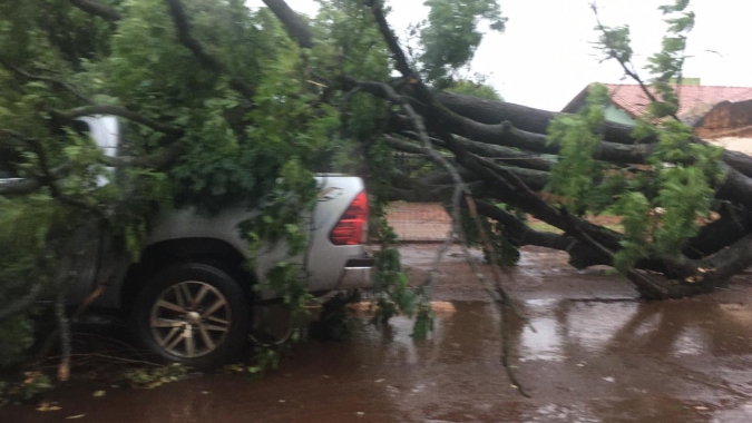 Chuvas fortes sobre Rio e S. Paulo. Neste domingo previsão de tempestades sobre MG