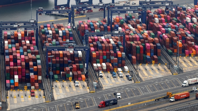Preços de importados nos EUA sobem com força em abril