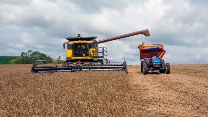 BrasilAgro lucra R$42 mi no 1º tri da safra 22/23, queda de 61%