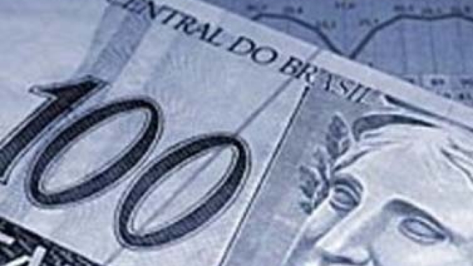 Juros futuros sobem no Brasil na esteira dos Treasuries