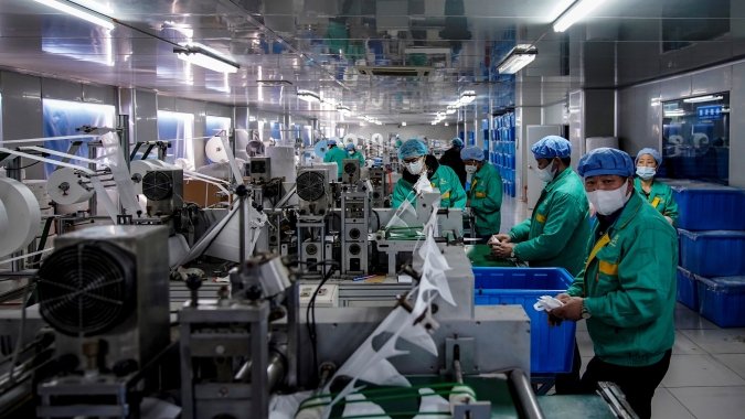 Atividade da indústria da China atinge pico de 12 meses com encomendas fortes