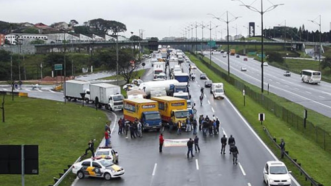Mesmo com feriado prolongado, taxa de isolamento no Estado de SP cai para 48%
