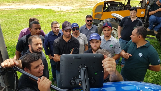 Tendências tecnológicas e qualificação no campo, por Maurício Moraes e Fábio Pereira