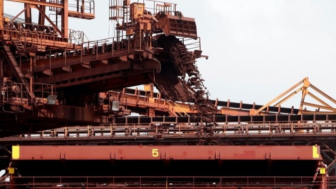 Preços do minério de ferro recuam em meio à fraqueza sazonal na demanda chinesa por aço