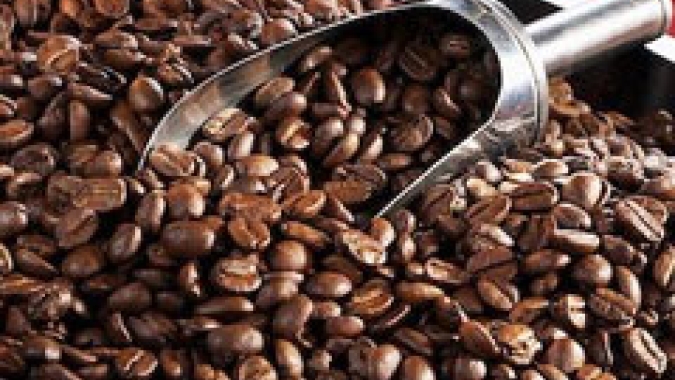 Preços do café registram baixas de mais de 1% nas bolsas internacionais na manhã desta 6ª feira (14)