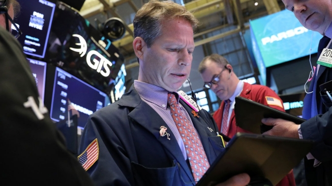 Wall St tem forte alta e rali com dados surpreendentes de emprego nos EUA