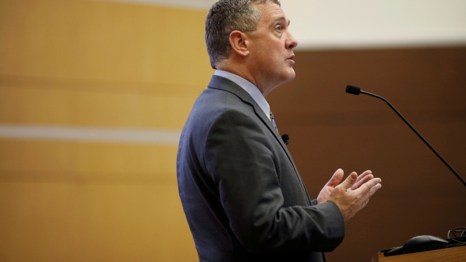 Bullard diz que vê aumento dos juros em 2022 com base em projeção de inflação mais alta