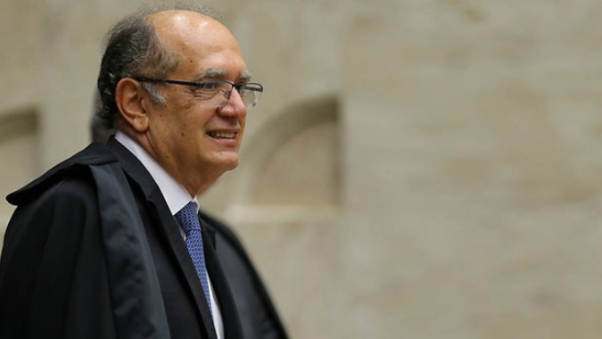 "Vamos parar de conversa fiada", diz Gilmar Mendes sobre voto impresso