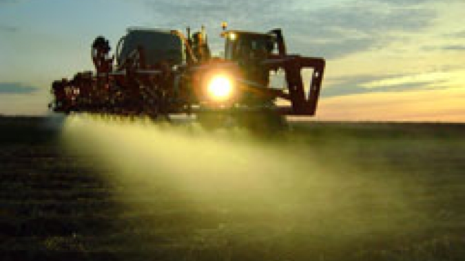 Agricultor precisa usar somente defensivos sob pena de significativos prejuízos, alerta especialista 