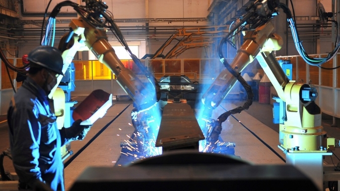 Produção industrial alemã recua e temores de recessão aumentam