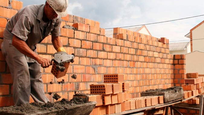 Setor de construção volta a reduzir expectativa de crescimento para o ano