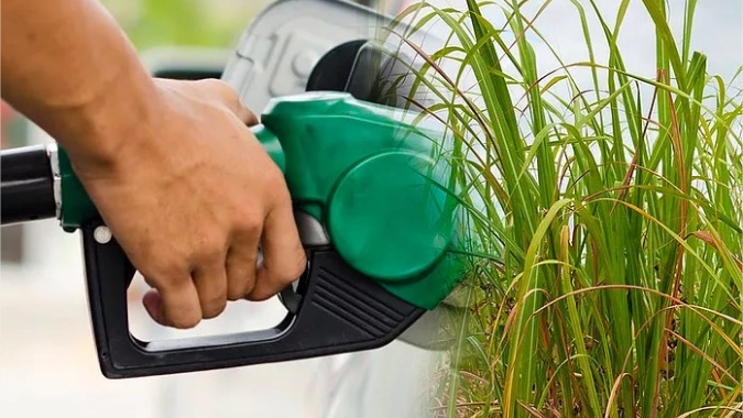 Governo assina PL do Combustível do Futuro, que eleva mistura do etanol na gasolina para 30%