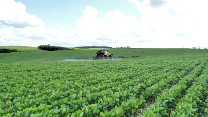 Defensivos agrícolas de baixo impacto têm prioridade de registro