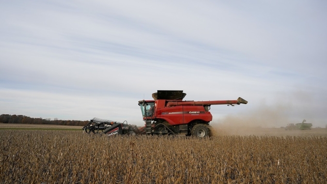 AgRural: Colheita de soja vai a 4% da área no Brasil; atraso persiste