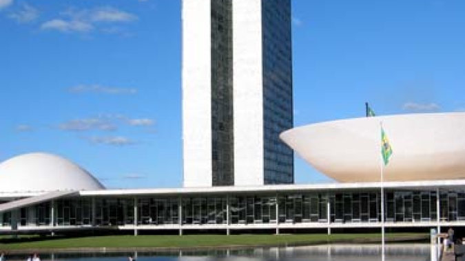 Comissão do Congresso adia votação da LDO de 2026 para quarta-feira