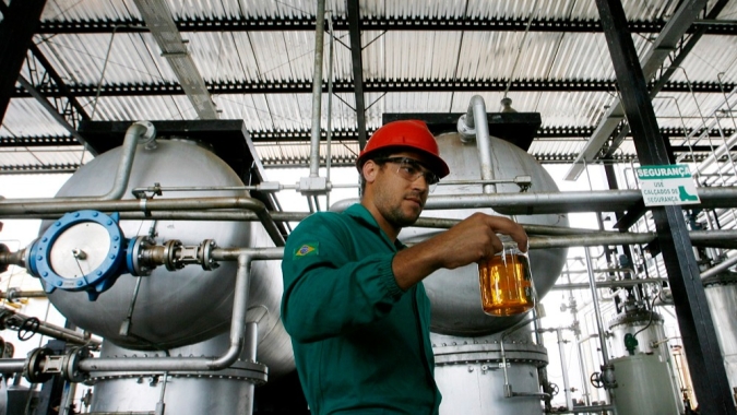 Faesp aponta insegurança jurídica na alteração da mistura do diesel