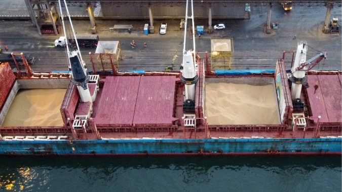 Paranaguá vê queda na exportação de granéis no 2º tri com menor oferta de soja